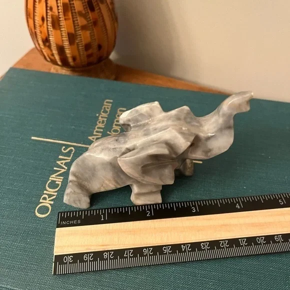 Gray Marble hand Carved Elephant Figurine Trunk Up Vintage - Picture 5 of 5